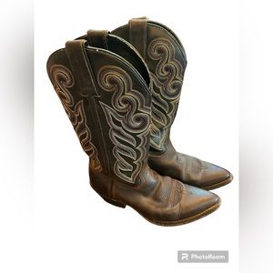 Double-H Brown Embroidered Cowgirl Boots. Made in Mexico. Size 8.5.